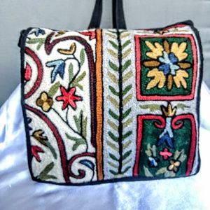 HAND MADE NEPAL Embroidered Crossbody Bag